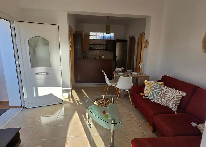 Nora Apartment In Almyrida