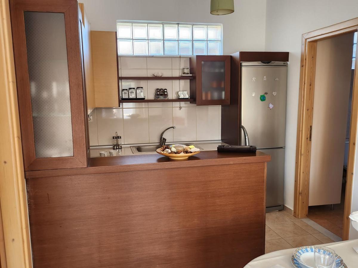 Apartment Nora In Almyrida *